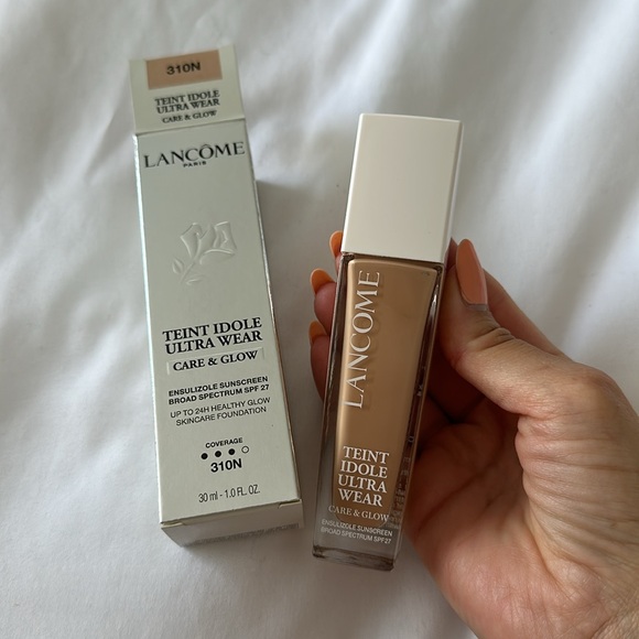 Lancôme Teint Idole Ultra Wear Care & Glow Foundation​- 310N - Picture 6 of 11